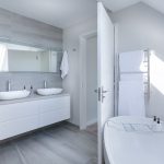 Wyposażenie łazienki – co się sprawdzi?